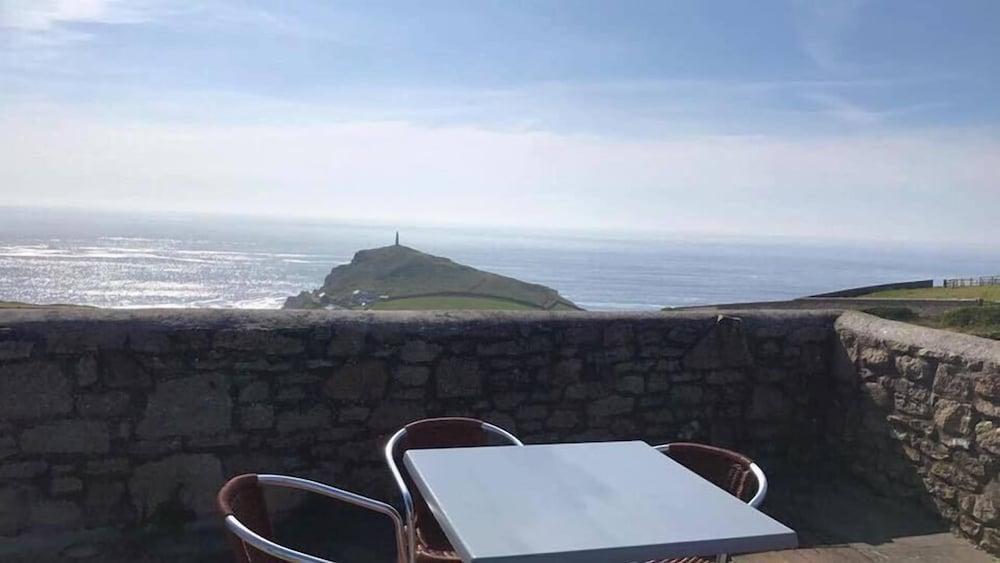 Cape Cornwall Club