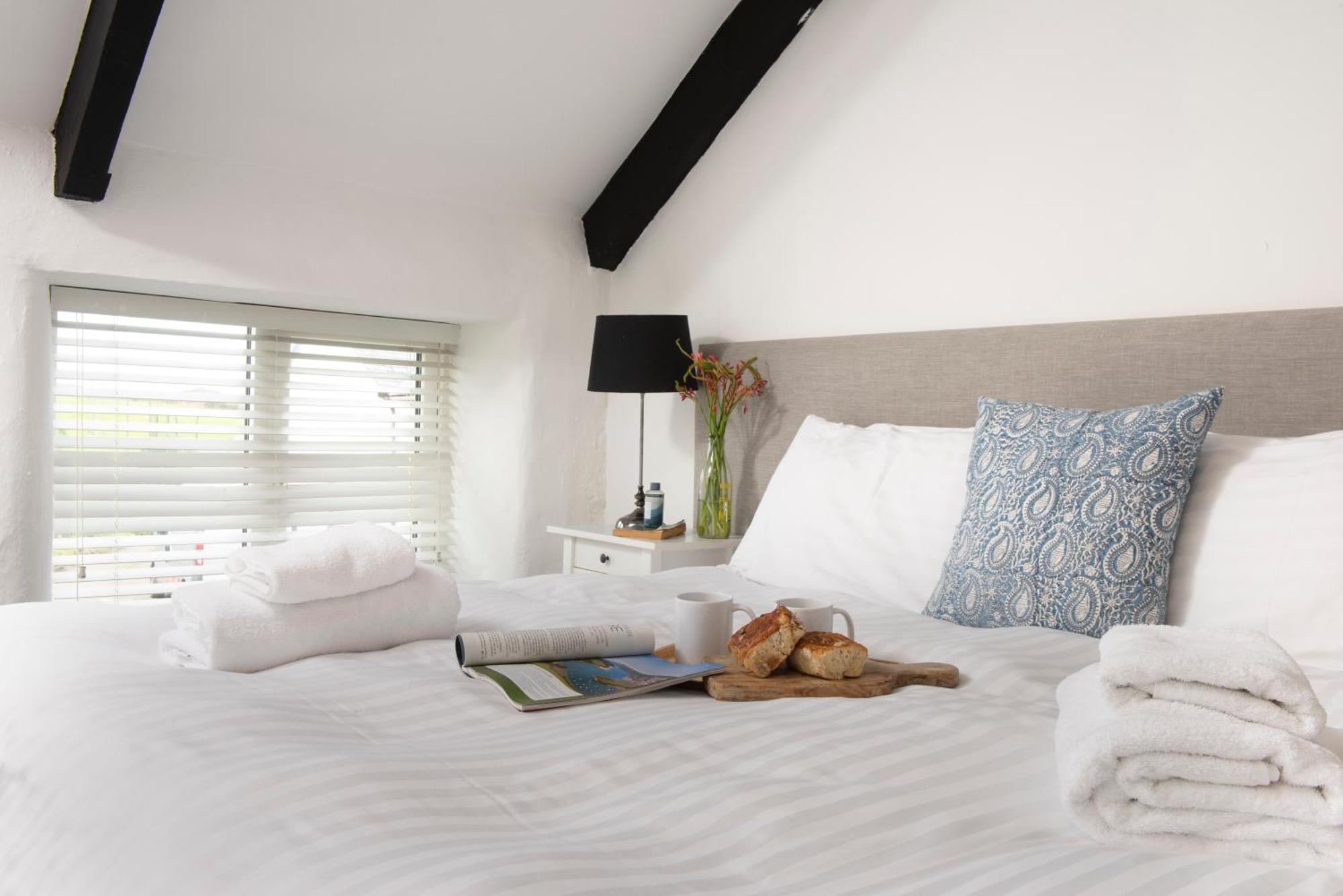 Cape Cornwall Club Bed & Breakfast St Just